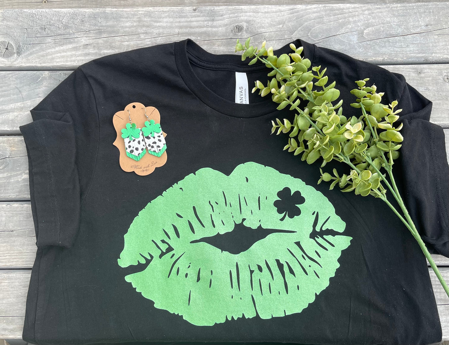 Kiss Me I’m Irish T-Shirt and Earrings Set