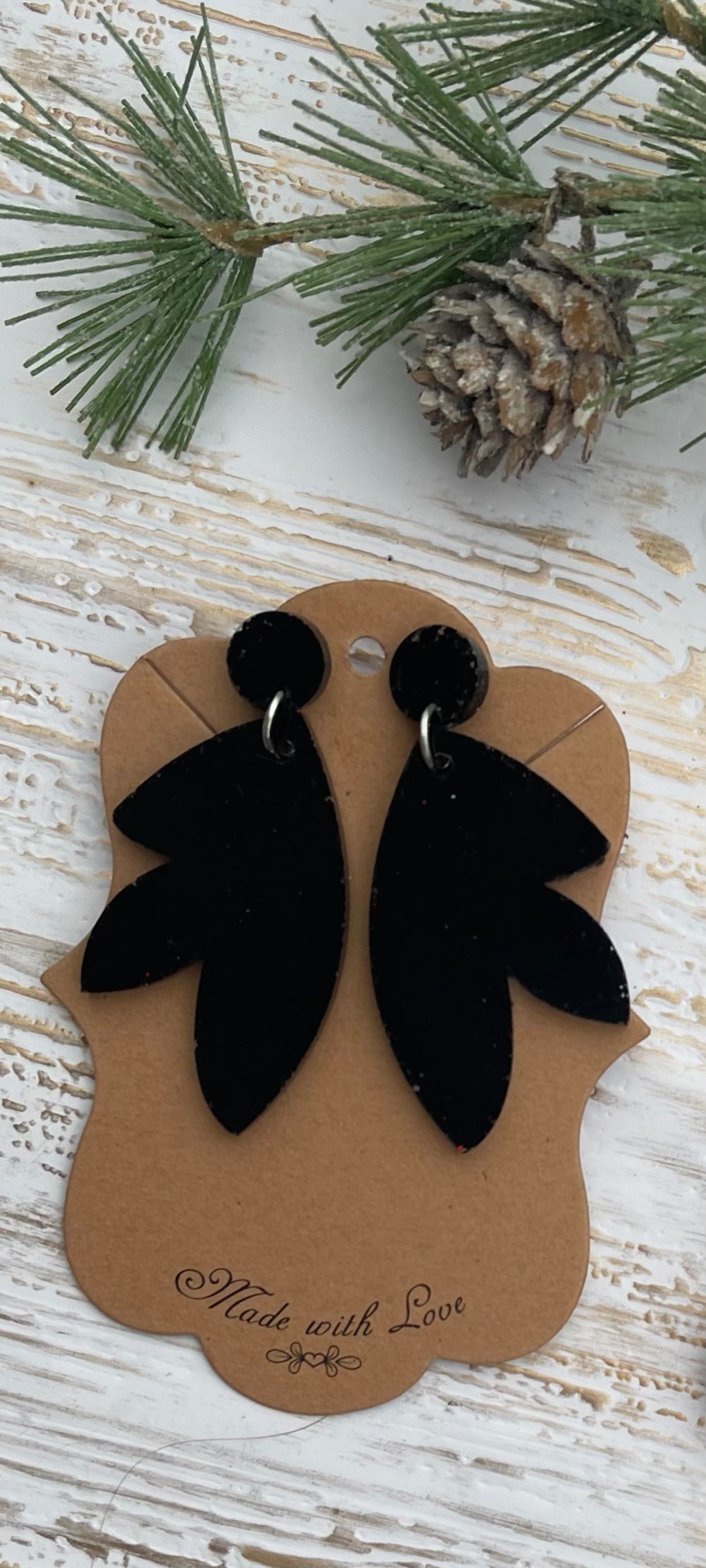 Black SparkleS Scallop Earrings